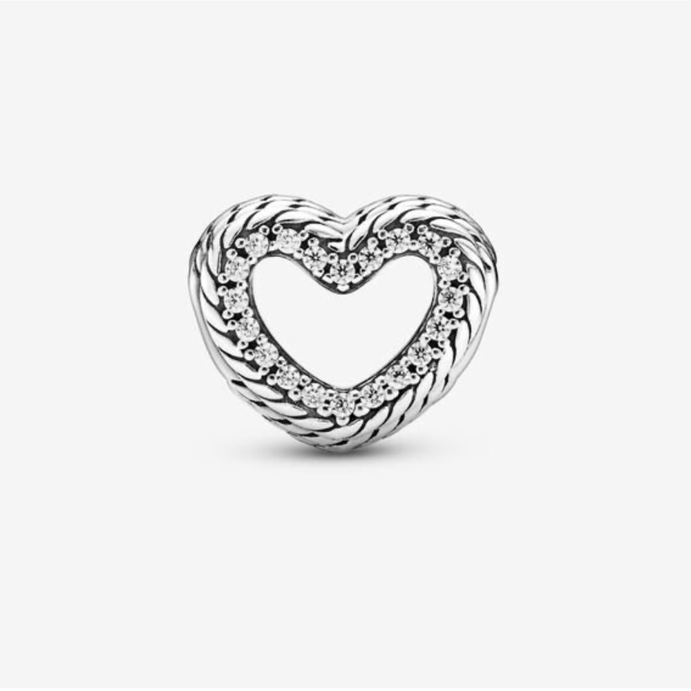 NWT Pandora Snake Chain Pattern Open Heart Charm